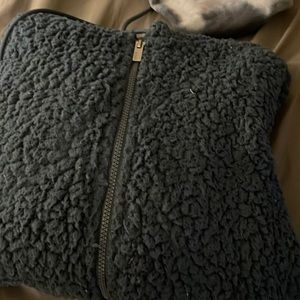 it’s a fluffy size up jacket